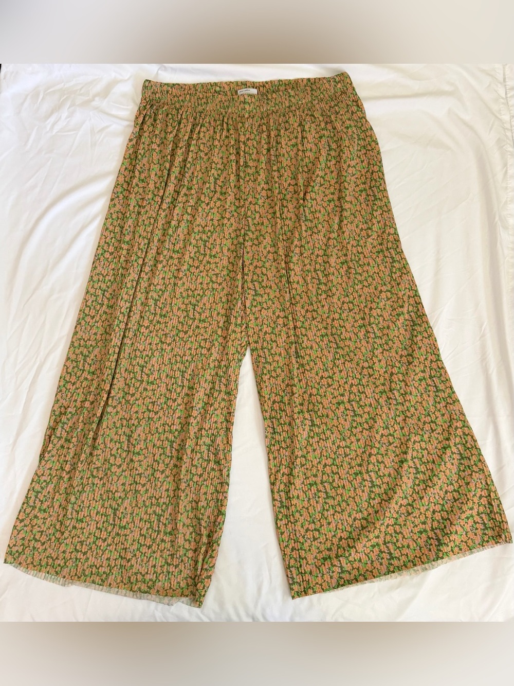 ASOS Plisse Floral Ankle Pants - 14